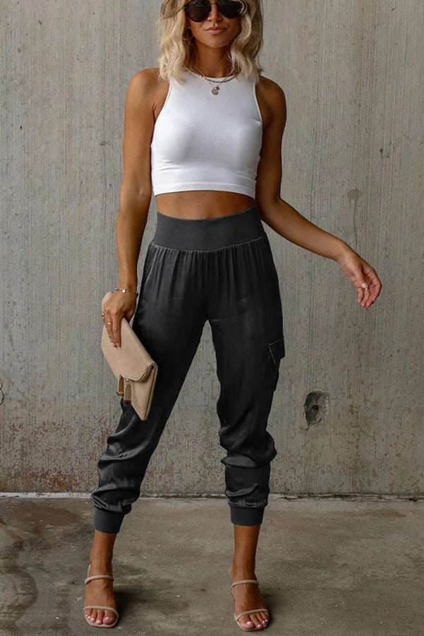 Maya™ - High-waisted satin joggers with pockets