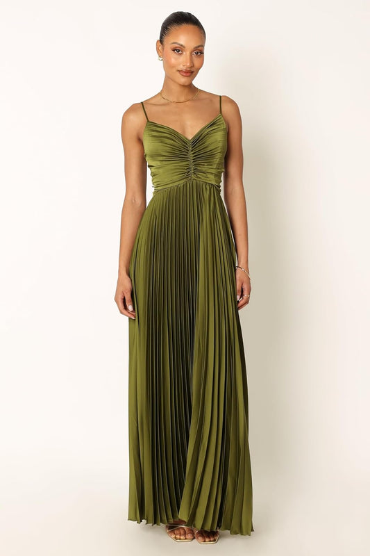 Elegant pleated midi dress for special occasions 