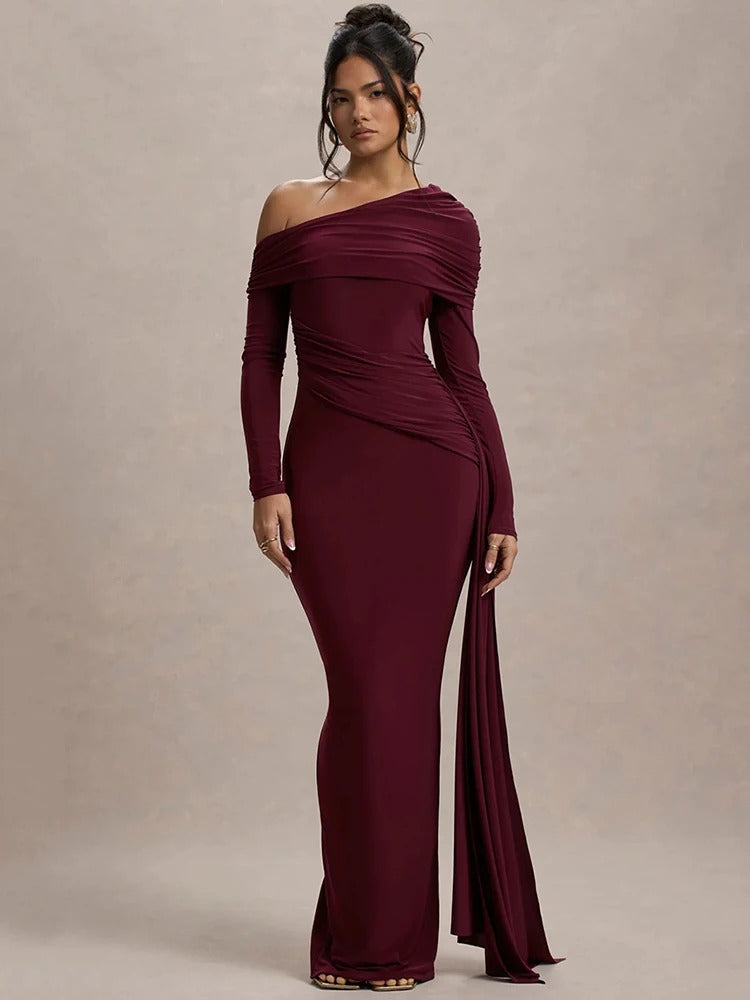 Dulcinea | Maxi dress with asymmetric neckline