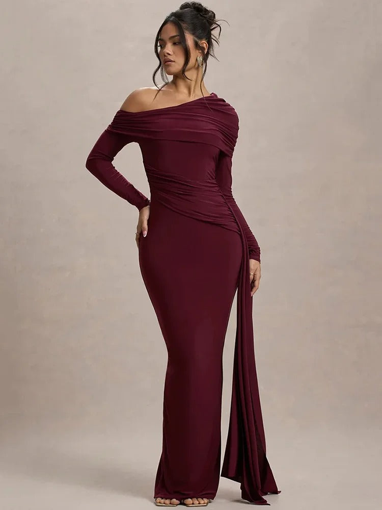 Dulcinea | Maxi dress with asymmetric neckline
