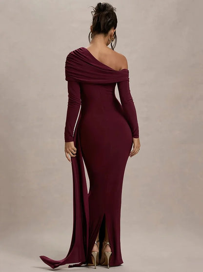 Dulcinea | Maxi dress with asymmetric neckline