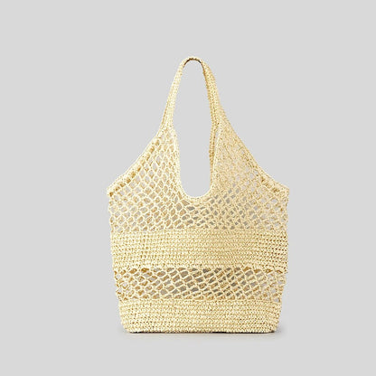 Carmen | Handmade straw bag with perforated pattern