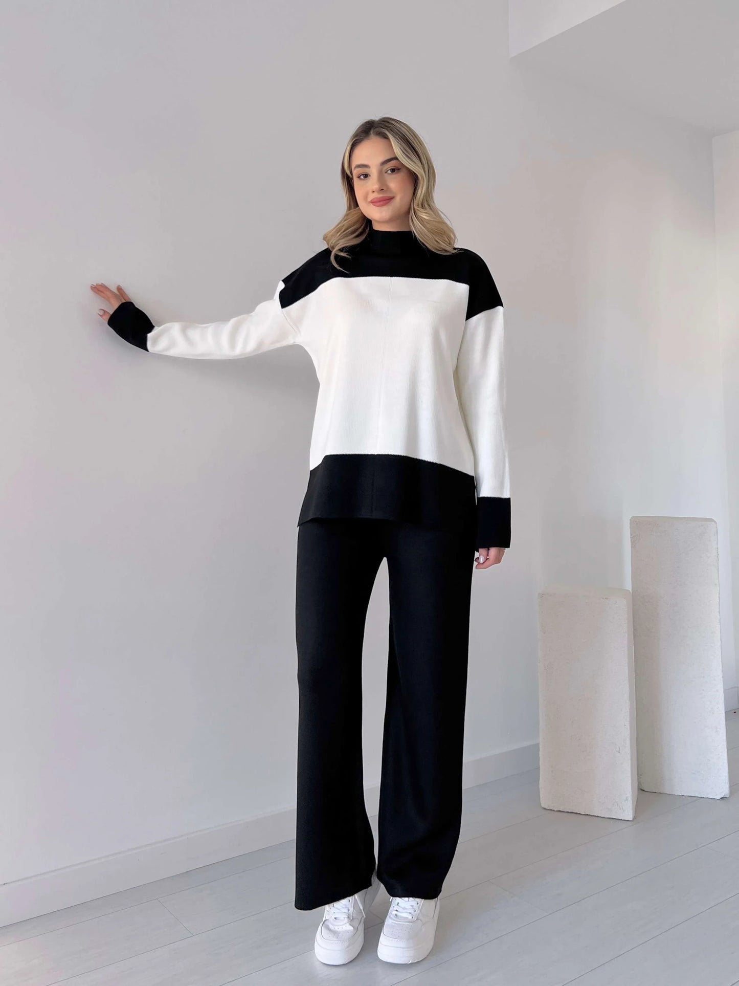 Vetrina™ - Knitwear Set