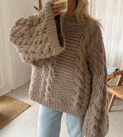 Frank™ – Chunky Cable Knit Sweater