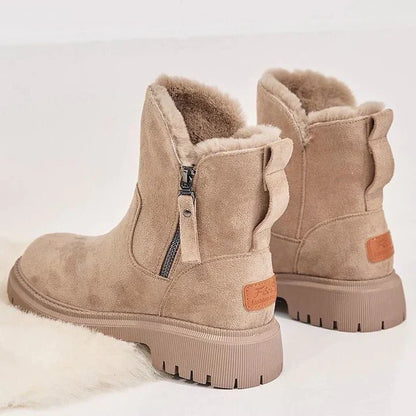 Stylish ankle boots with a suede look and cozy fur lining 