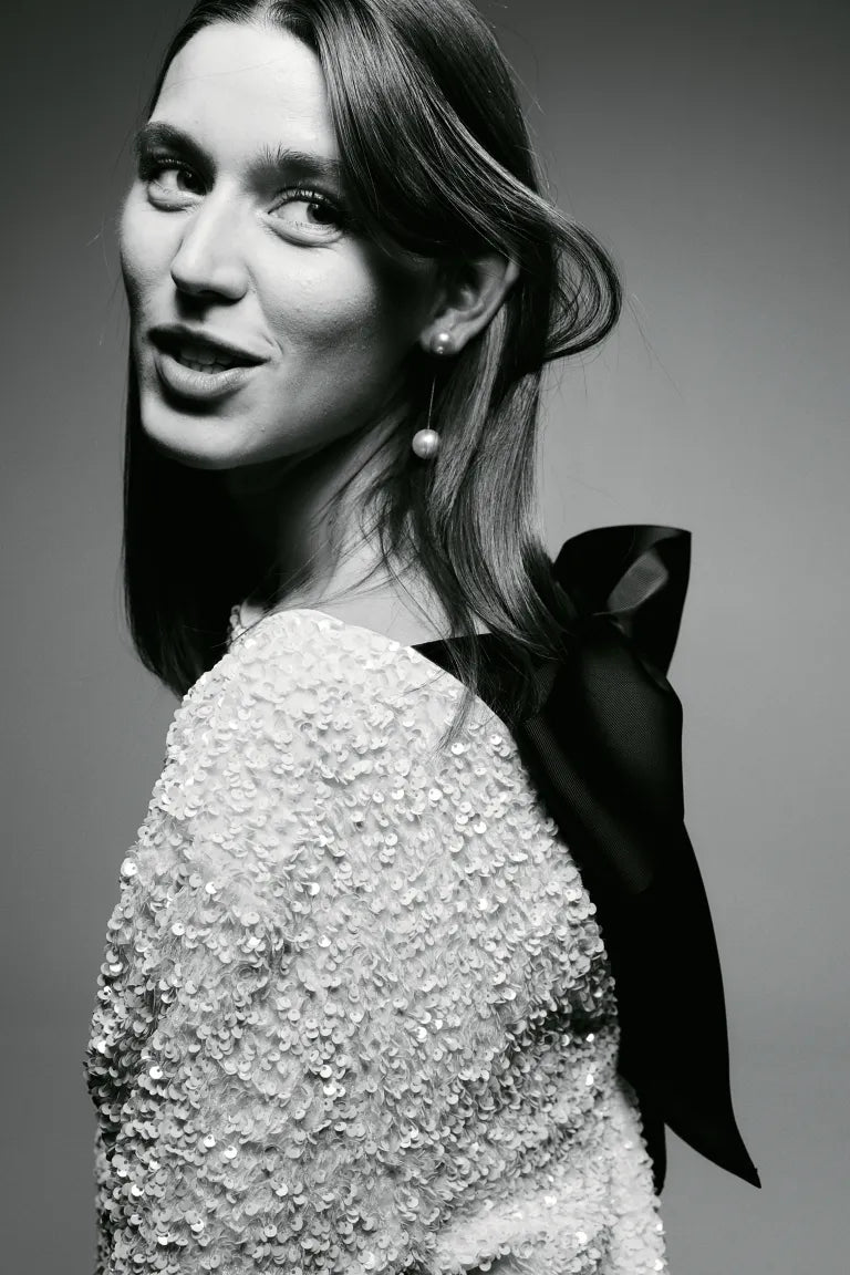 Aliah | Sequin dress with lace-up closure