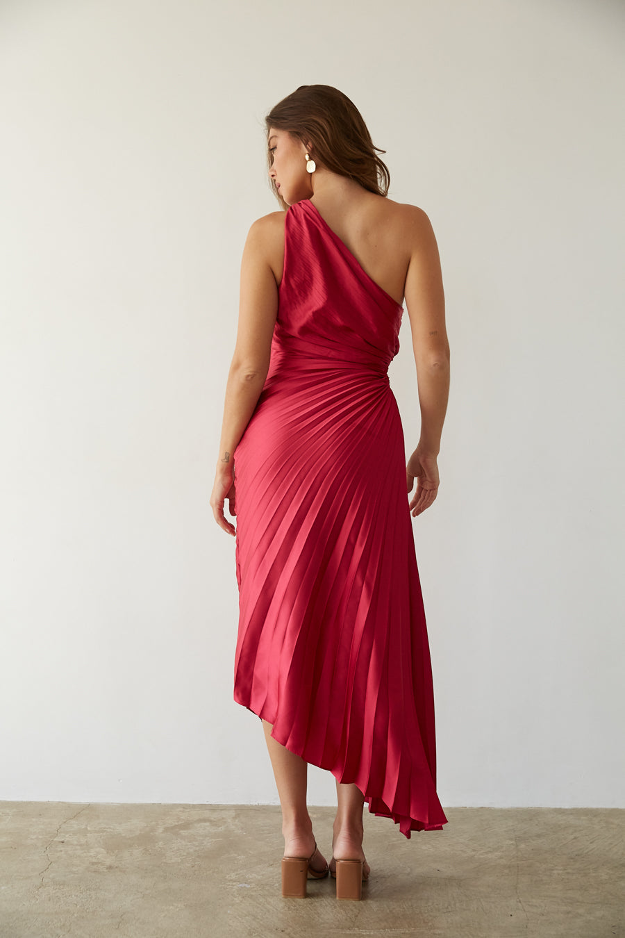 Gianna | One-Shoulder Pleated Midi Dress
