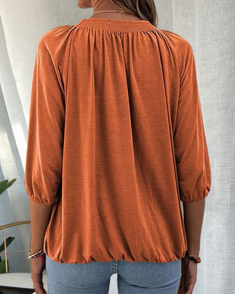 Caro™ - Chic blouse with bishop sleeves