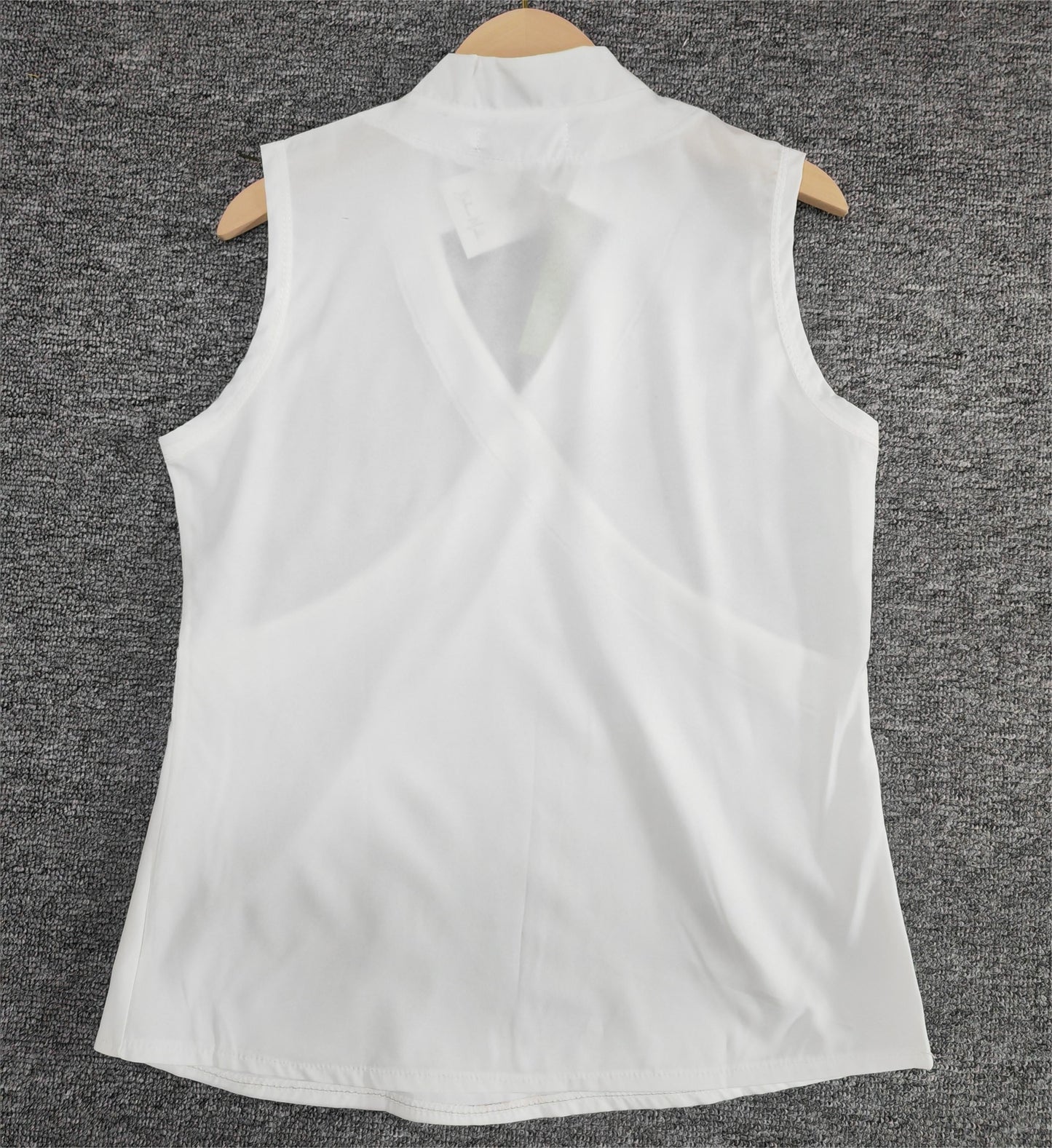Gelise® Elegant sleeveless plain top