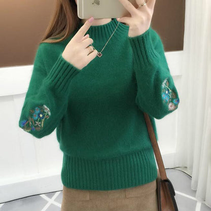 VANESSA™ - Knitted sweater with floral embroidery