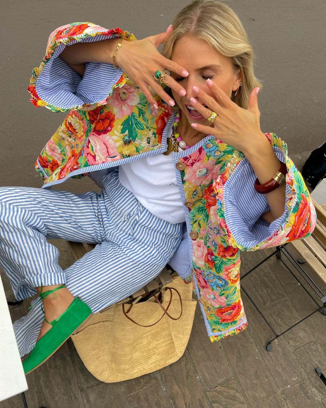 Rosey™ - Stylish jacket with floral pattern