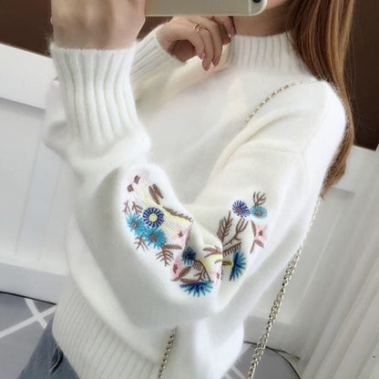 VANESSA™ - Knitted sweater with floral embroidery