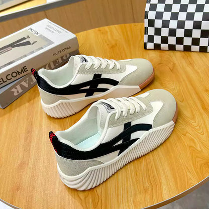 Lightweight women's sneakers for everyday wear